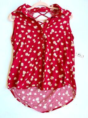 No Boundaries Juniors 11/13 Sleeveless Lace Back Button Up Shirt Red Floral